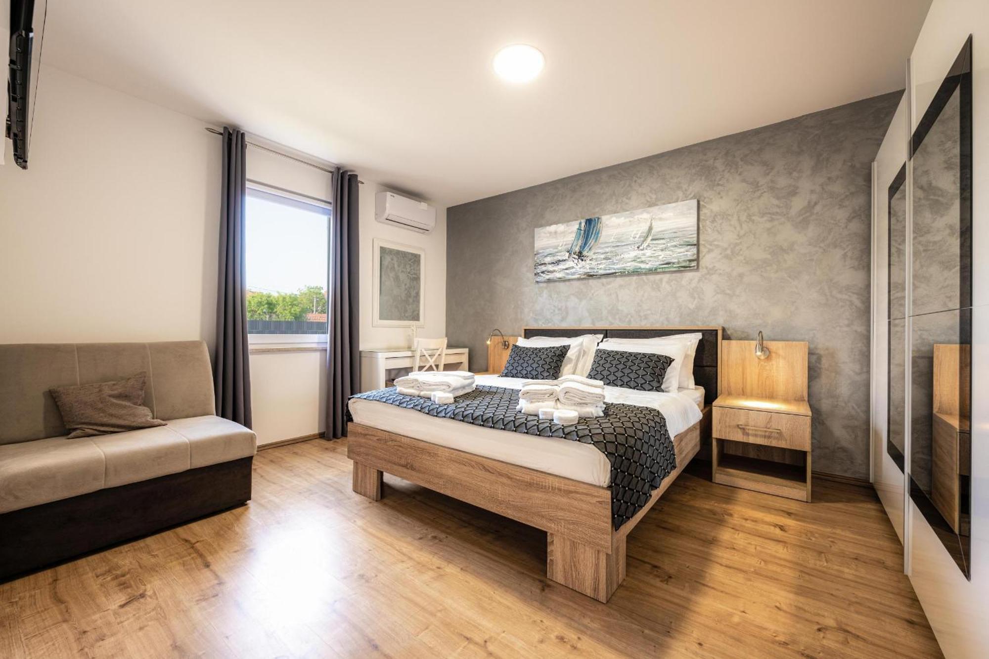 Villa Beauty With Heated Pool And Jacuzzi Kanfanar Luaran gambar